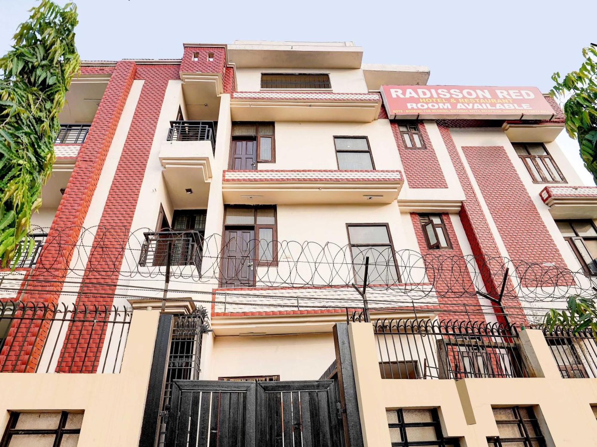 Hotel O Radisson Red Hotel & Restaurant Ghaziabad Exterior photo