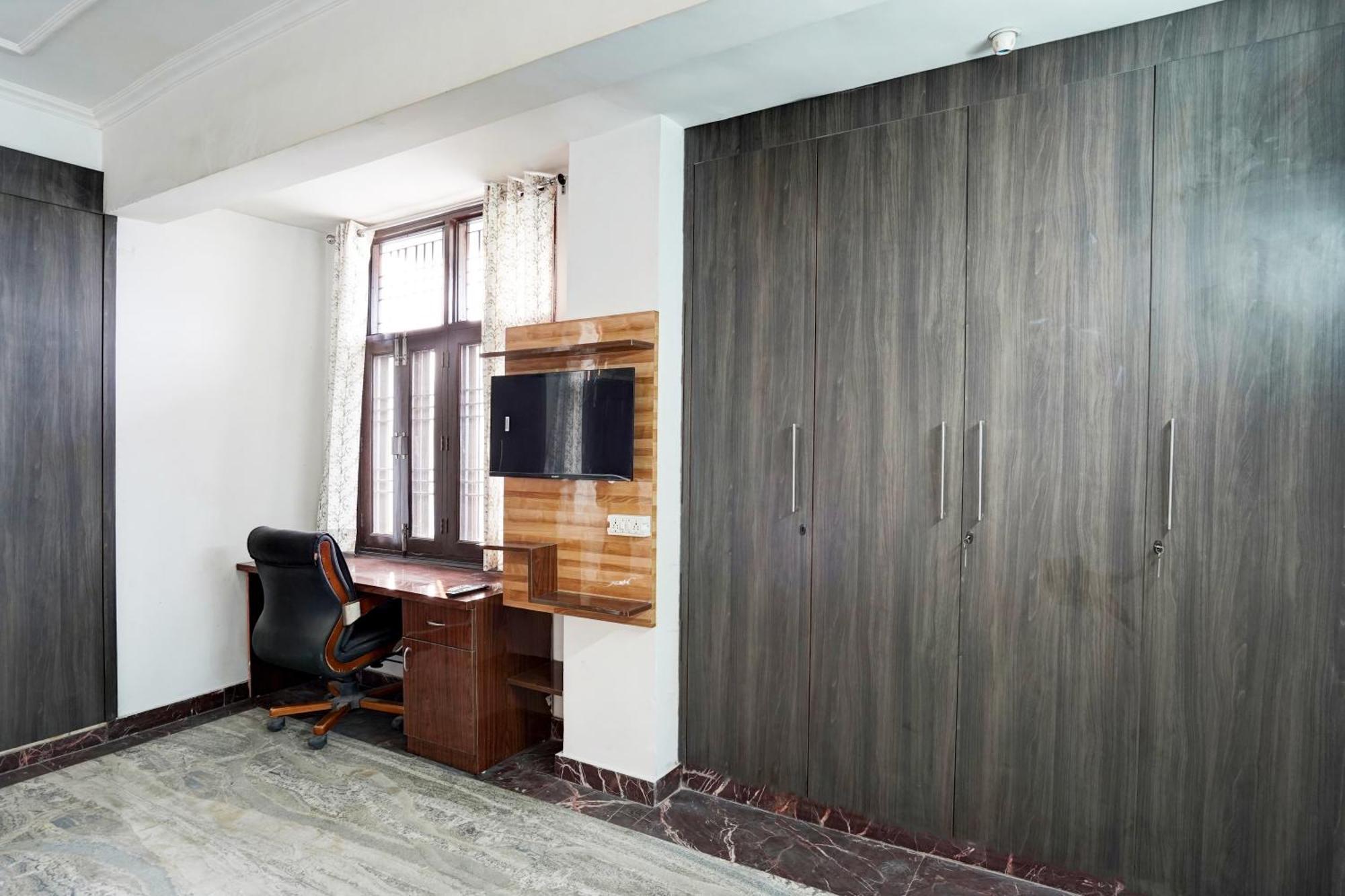 Hotel O Radisson Red Hotel & Restaurant Ghaziabad Exterior photo